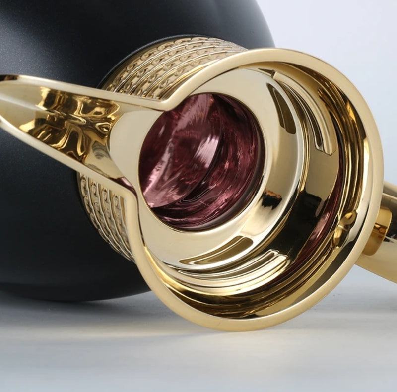 Termo 1 Litro Color Negro Con Dorado
